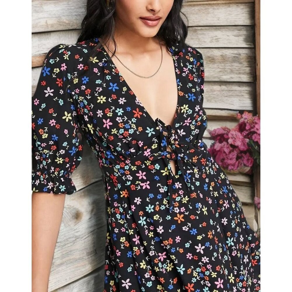 ASOS Design Curve Tea Mini Dress Floral Multicolor Tie Front V-Neck Flare Light - Picture 4 of 13